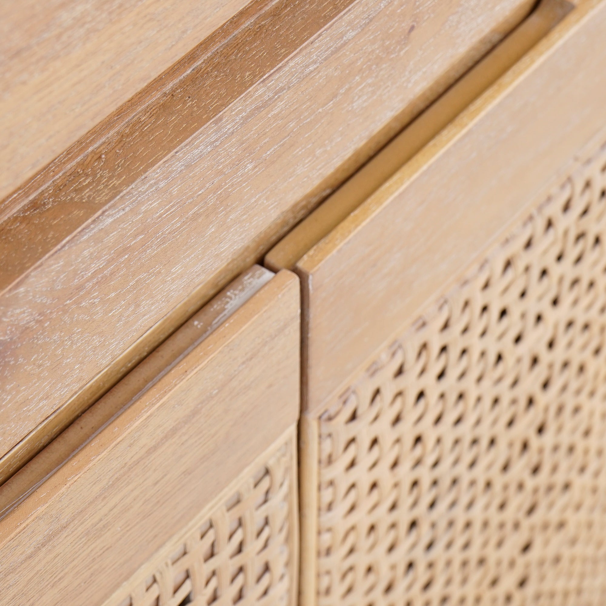 Detail handle Natural Liora 31.5 Rattan Modular Cabinet